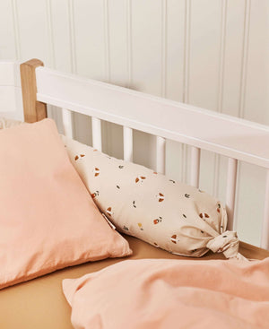 Skye Songbirds von Dear April als Nestchen-Alternative im Babybett