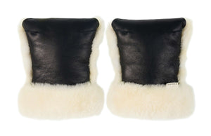 BINIBAMBA Buggy Mittens Schaffell-Handwärmer, innen Milk, aussen Noir