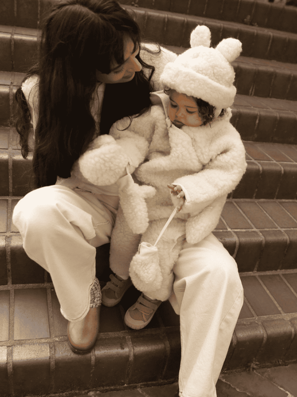 BINIBAMBA Snugglesuit Milk, Grösse 0-6 Monate, zusätzliche Ansicht