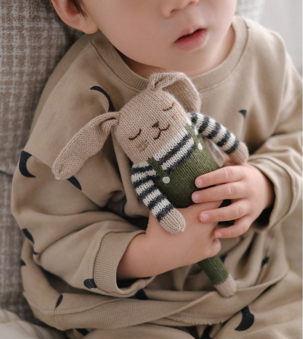 Main Sauvage x Organic Zoo Knitted Toy Bunny Green Overall