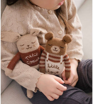 Handgestrickter Kuschelhase Petit Coeur von Main Sauvage