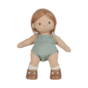 Dinkum Doll Gigi von Olli Ella im Kinderzimmer