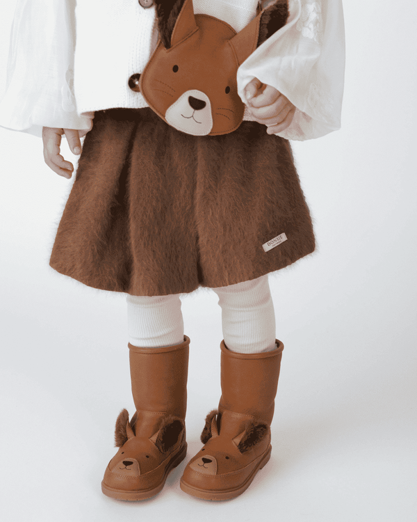 Donsje Wadudu Exclusive Winterstiefel Squirrel Fudge – flauschiger Schwanz im Detail