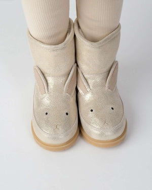 Donsje Xelly Winterstiefel Bunny Silver – Seitenansicht mit langen Hasenohren