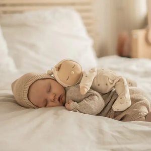 Lullaby Lyra Buttercream von Olli Ella im Samt-Einteiler