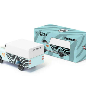 Kleiner Holz-Pick-up Zebra Drifter von Candylab von oben