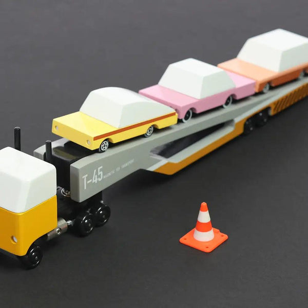 Candylab Toys Der magnetische Autotransporter | Spielzeugauto | Beluga Kids