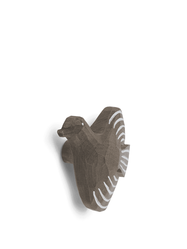 Wandhaken in Vogelform von ferm LIVING, handgeschnitzt und handbemalt