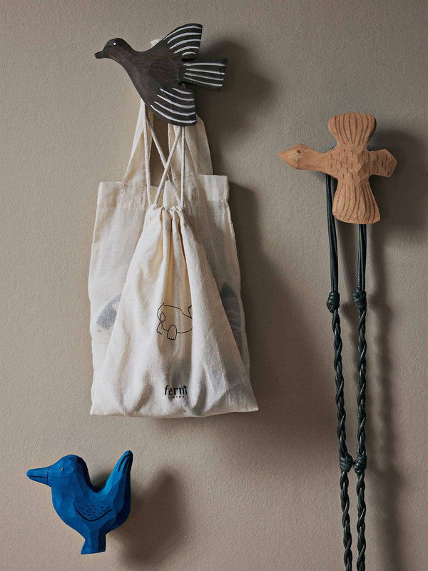Lola Bird Haken in Anthrazit von ferm LIVING, 11 x 7,5 cm