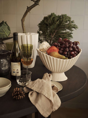 ferm LIVING Fountain Schale Off White von oben betrachtet