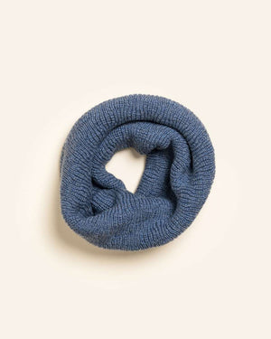 Hvid Tube Schal Gigi in Denim aus 100 % extrafeiner italienischer Merinowolle