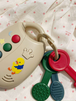 Konges Sløjd My First Keys Schlüssel für Babys – Seitenansicht
