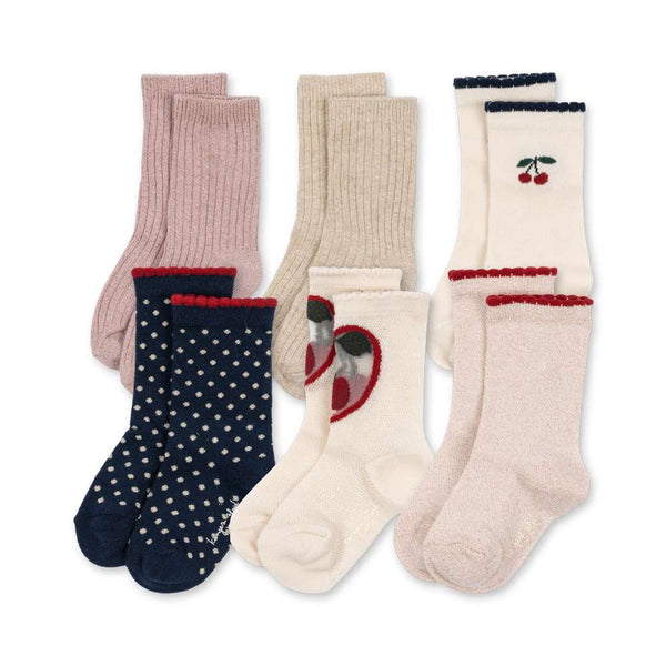 6-Pack Glitzer-Socken Multi von Konges Sløjd mit Lurex-Glitzer, alle sechs Paar nebeneinander