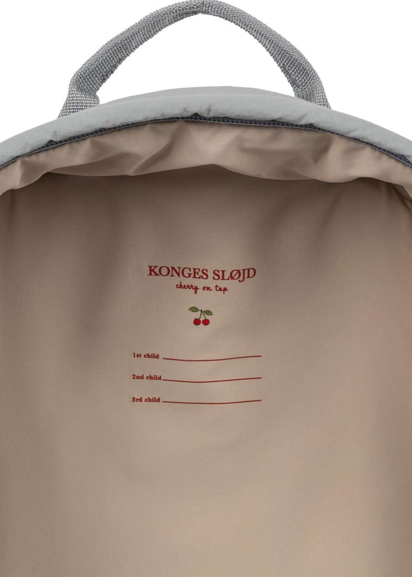Konges Sløjd Juno Rucksack Swan Sleet – Nahaufnahme