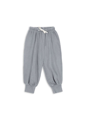 Konges Sløjd Lai Sweatpants Sleet aus Bio-Baumwolle – Vorderansicht