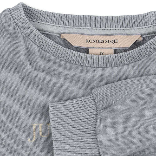 Konges Sløjd Lai Sweatshirt Sleet, flach liegend fotografiert