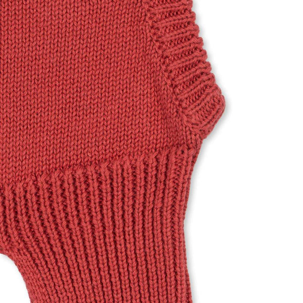 Feste Rippensäume der Konges Sløjd Schlupfmütze Avely im Detail