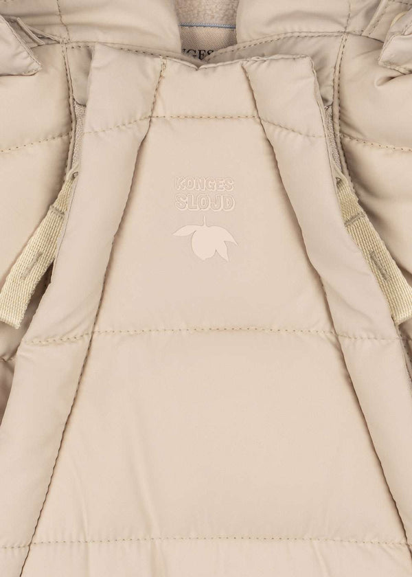 Fleecefutter und Reissverschlüsse des Konges Sløjd Schneeoveralls im Detail