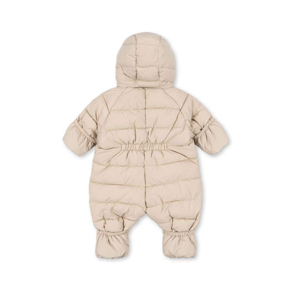 Rückseite des Alpi Schneeoveralls von Konges Sløjd in Cement