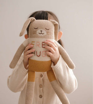 Kuschelhase Large Bunny Free Hugs von Main Sauvage