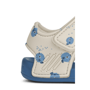 Liewood Blumer Sandalen Pufferfish Sandy – Fischmotiv im Detail