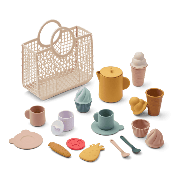 Liewood Elna Picknick-Set Sandy aus Silikon mit Samantha Korb