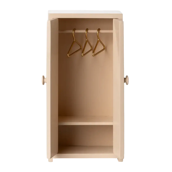 Maileg Kleiderschrank Light Rose mit geöffneten Türen