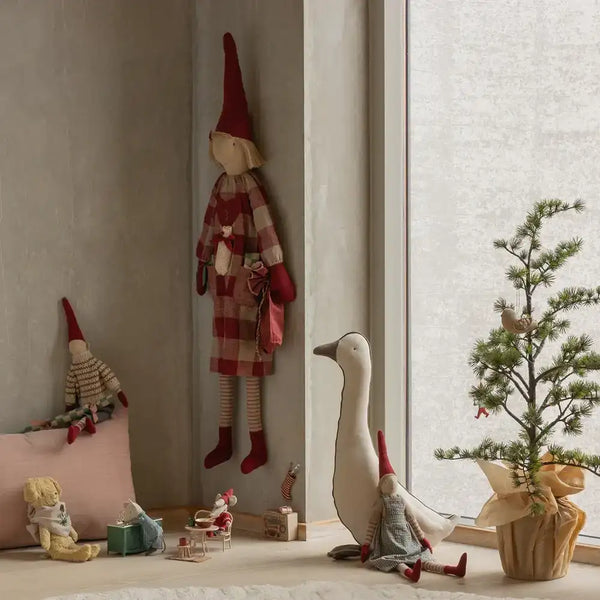 Maileg Pixy Adventskalender Mädchen mit Riemen zum Aufhängen