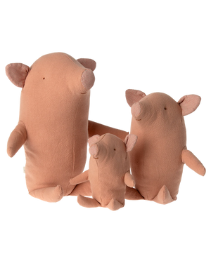Maileg Trüffelschwein Baby Kuscheltier von der Seite | Beluga Kids