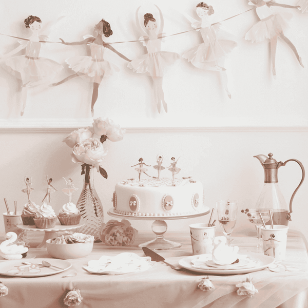 Rosa gemusterte Cupcake-Hüllen von Meri Meri