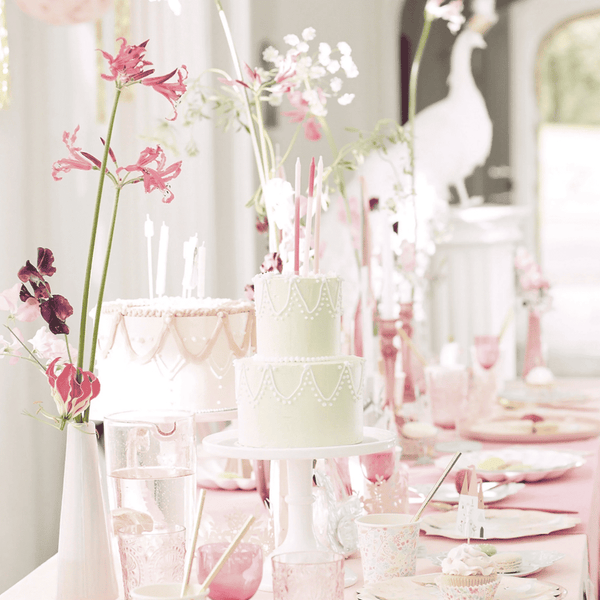 Meri Meri Prinzessin Partyteller mit Golddetails, Nahaufnahme