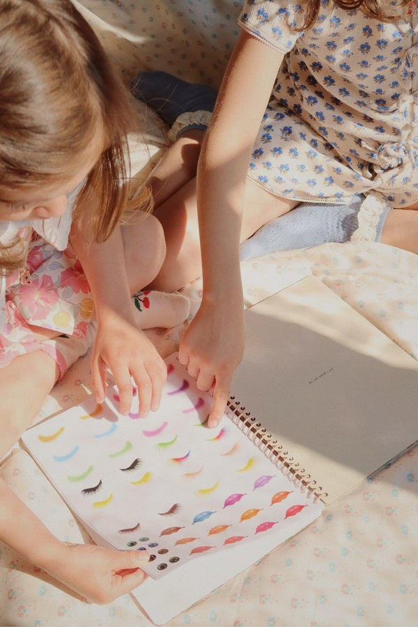 "Glam Me up" Sticker-Buch