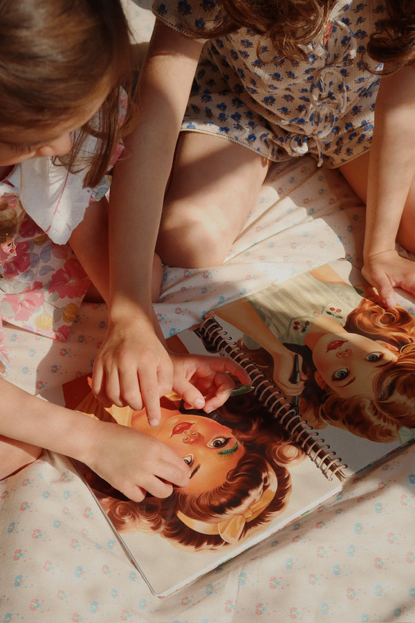 "Glam Me up" Sticker-Buch