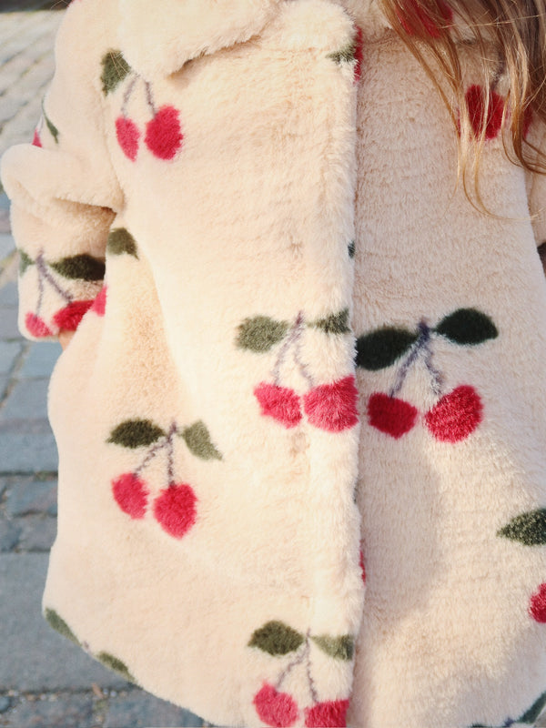 Fuzzie Mantel Ma Grande Cerise