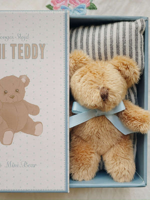 Tiny Teddy Milo mit weichem Fell von vorne