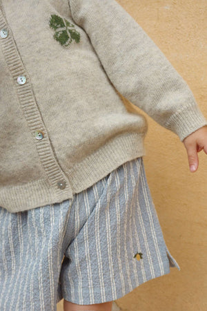 Strickstruktur des Billi Cardigans Off White von Konges Sløjd