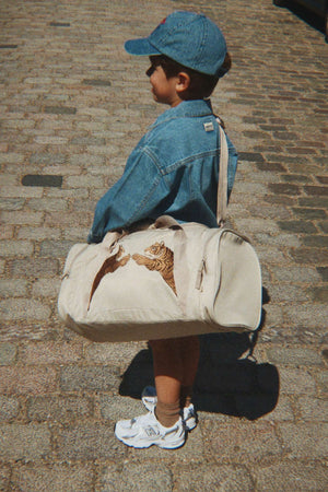 Konges Sløjd Kids Weekender Feather Grey – Seitenansicht