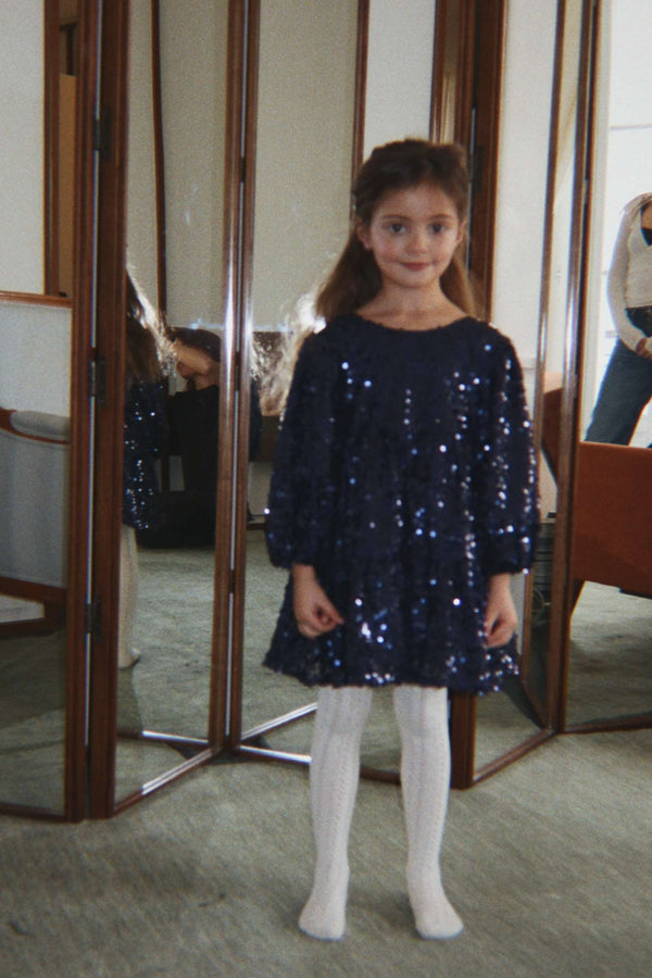 Kind im Paillettenkleid Lila von Konges Sløjd