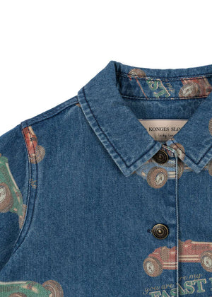 Kragen und Knopfleiste des Magot Jeansshirts im Detail