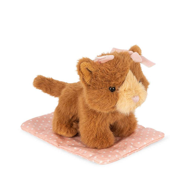Mini-Kuscheltier Katze Take Care of Me von Konges Sløjd mit Häuschen