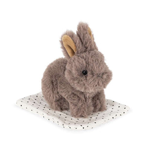 Mini-Kuscheltier Hase Take Care of Me von Konges Sløjd im Detail