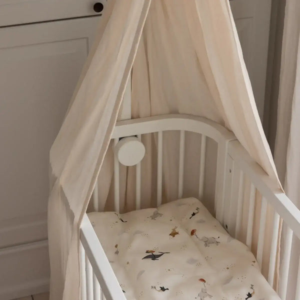 Sebra Mobilehalter Classic White mit aufgehängtem Babymobile