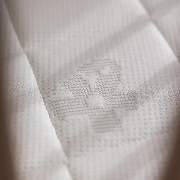 TENCEL-Bezug der Sebra x Träumeland Babymatratze im Detail