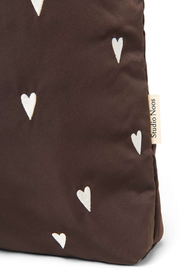 Studio Noos Puffy Mom Bag, gepolsterte Puffy-Optik im Detail