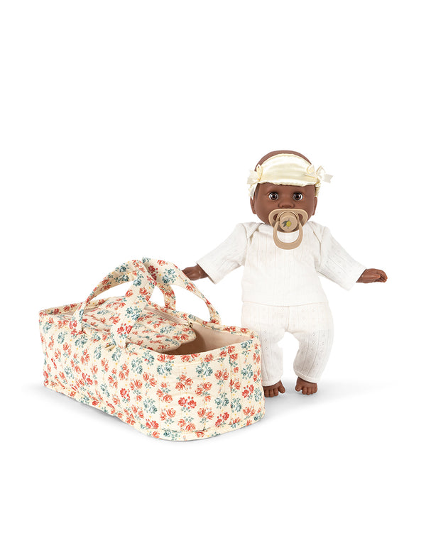 Lea in Puppentragewanne