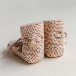 Hvid Booties Apricot aus OEKO-TEX-zertifizierter extrafeiner Merinowolle