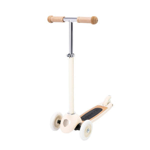 T-Lenker des Banwood Scooters Cream in drei Höhen verstellbar