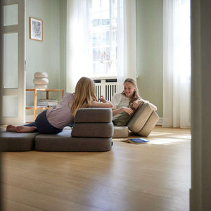 byKlipKlap 3 Fold Sofa Single Brown, aufgeklappt als Spielmatratze auf 120 x 210 cm